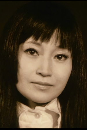新高恵子 as Tsubana in Farewell to the Ark