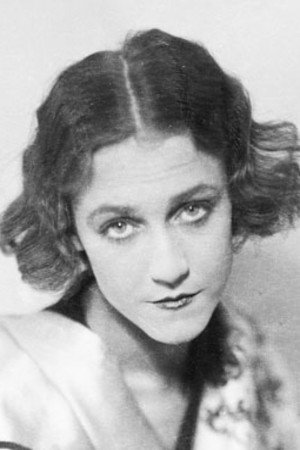 Anna Lindahl as Lisa LIndemark in Young Blood