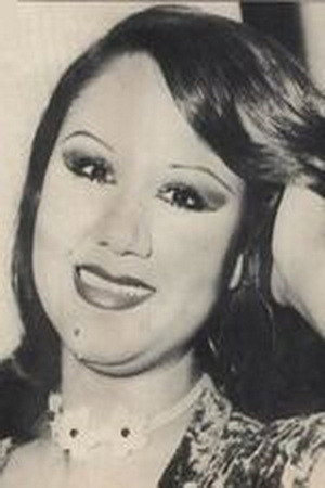 Hayatem as ضيف in قط وفار فايف ستار