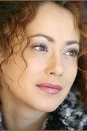 Ekaterina Galakhova as Dasha in The Maltese Cross