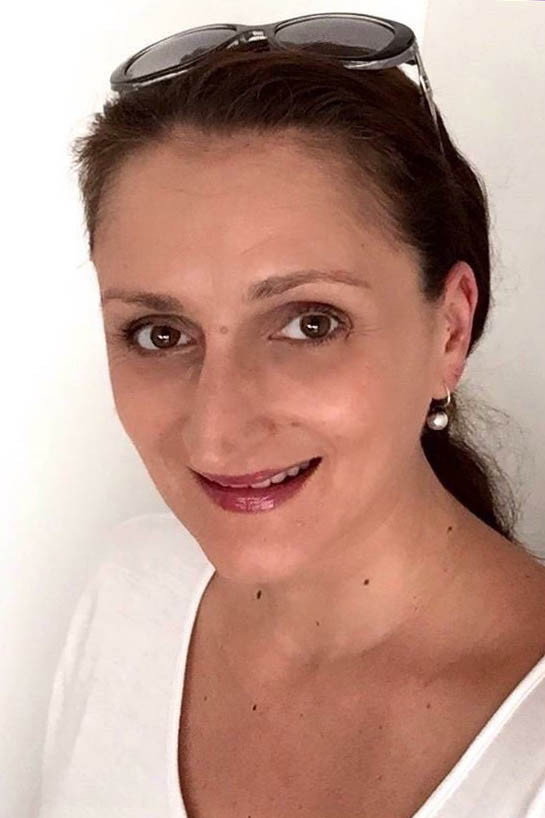 Lucia Vráblicová as Hotelpige in Prague