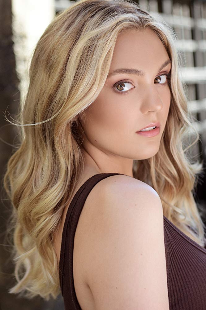Samantha Schimmer as Jenny in Undercover Cheerleader