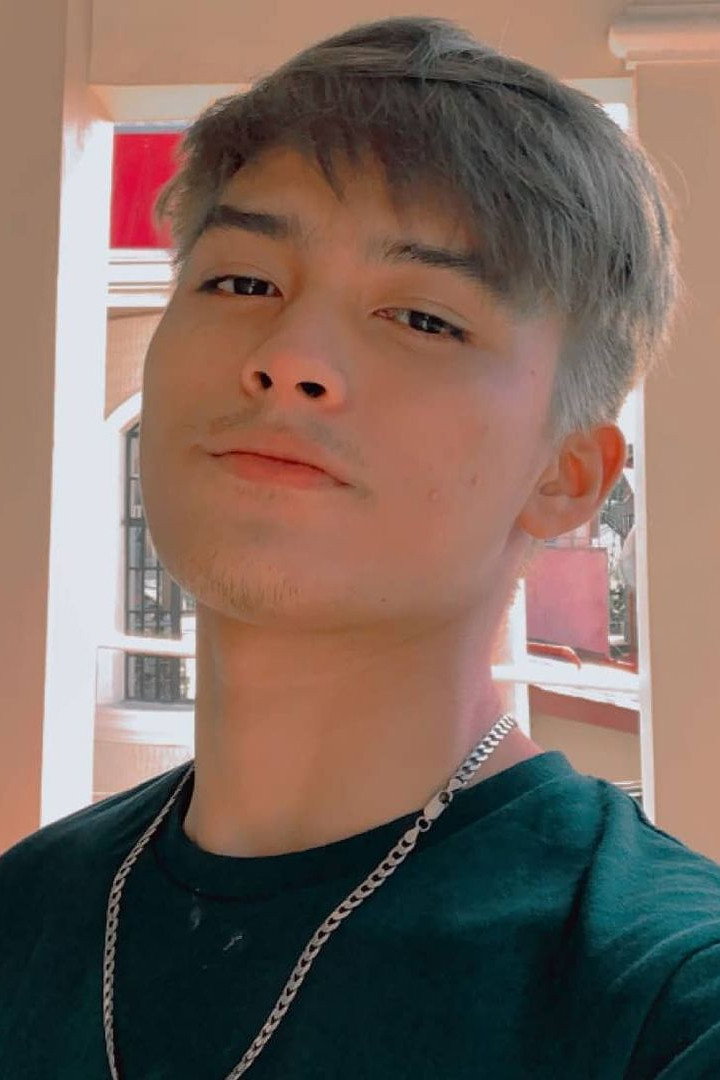 Jao Montilla as Daryl in Serpiente