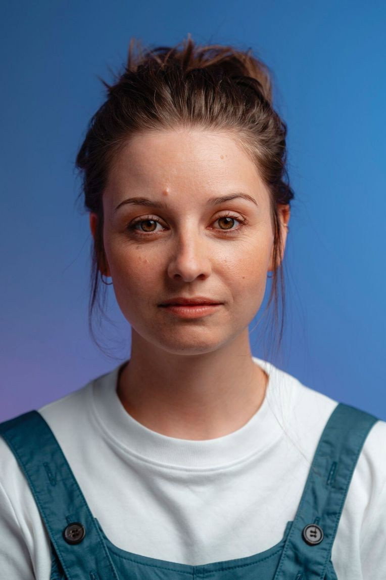 Marina Blanke as Marie in Die verkaufte Prinzessin