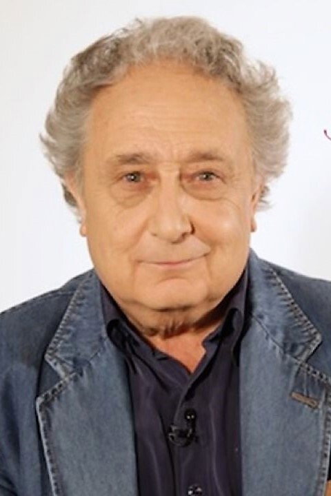 José Carabias as Taxista in R2 y el caso del cadáver sin cabeza