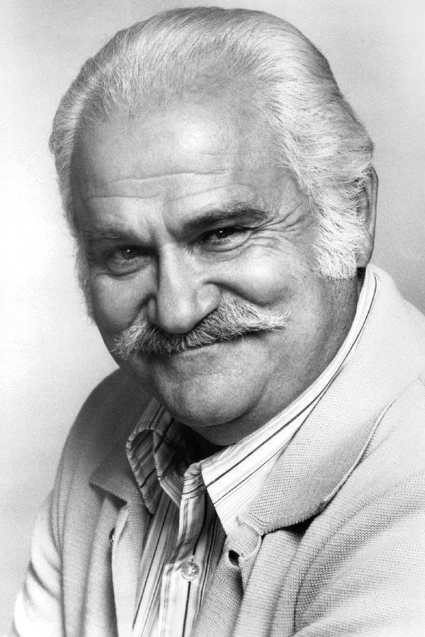 Jack Kruschen as Carmine in Follow That Dream