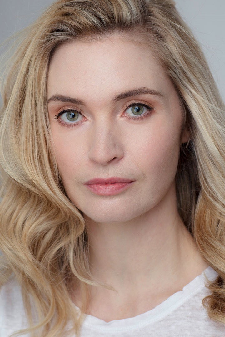 Siobhan Marshall as Pascalle West in Outrageous Fortune: The Movie