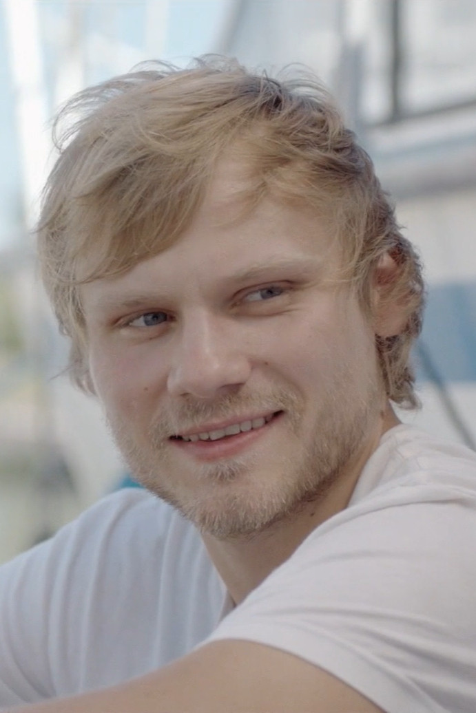 Anton Spieker as Linus Roth in Das Quartett