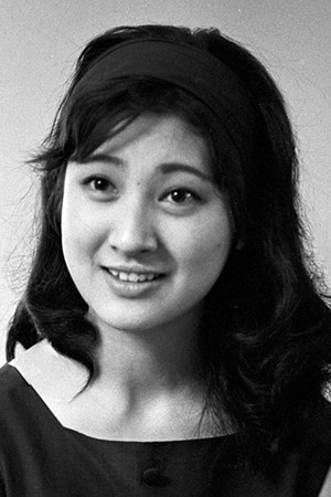 小林哲子 as Reiko Segawa in Ginza for Two