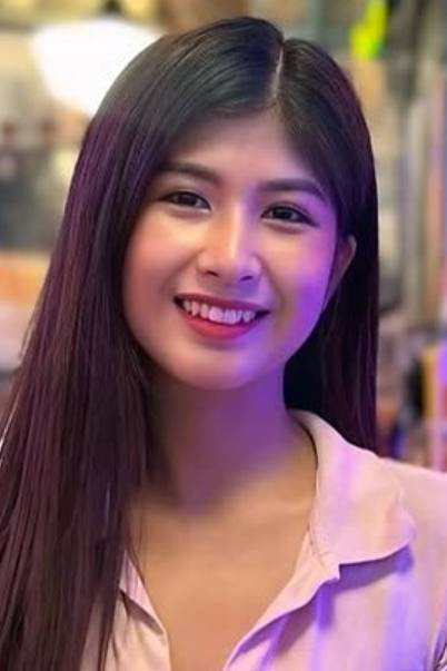 Zsa Zsa Zobel as Girl 1 in Kandungan