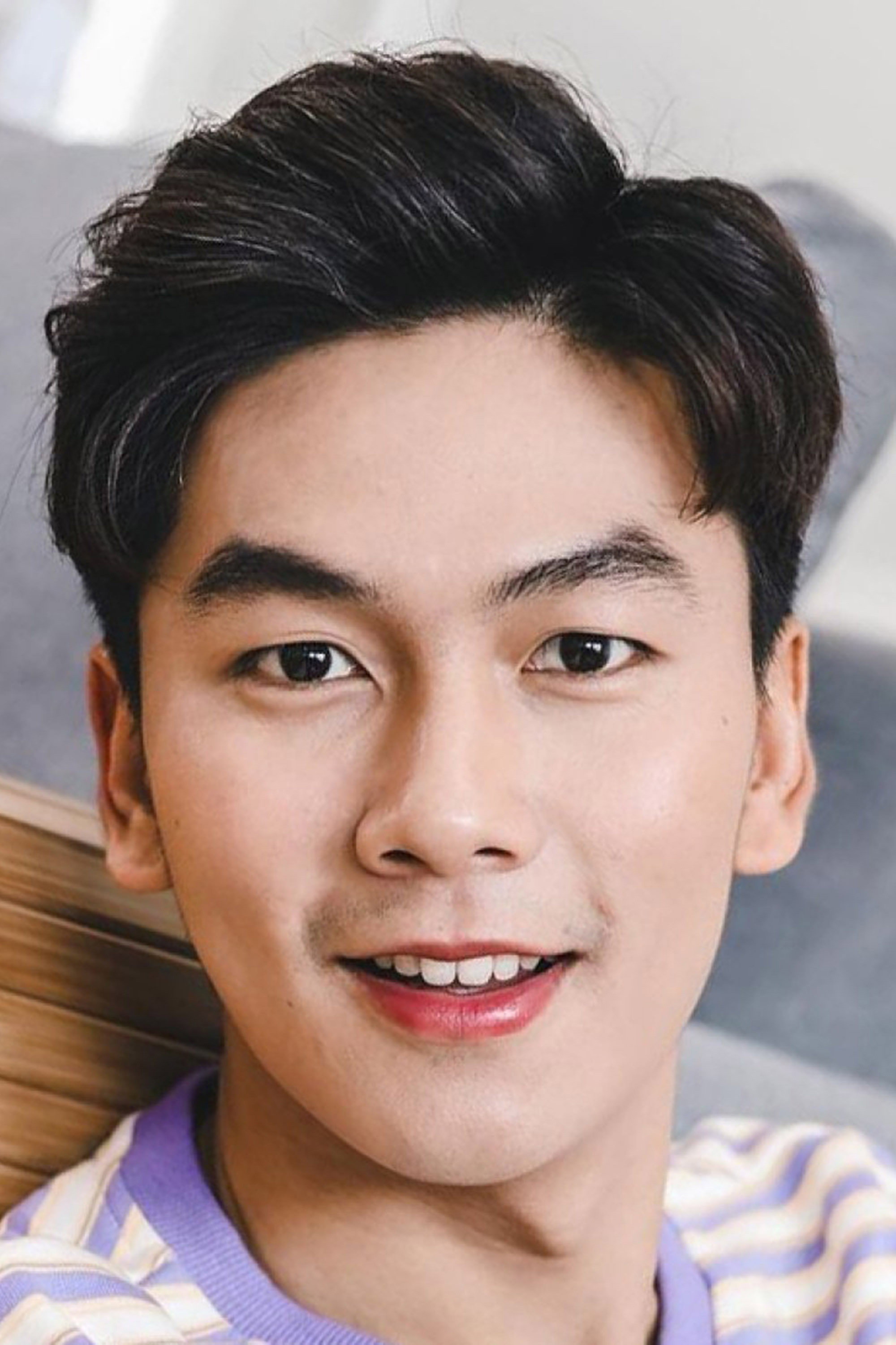 Panupan Jantanawong as Offy in Don't Touch My Gang