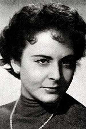 Jole Fierro as Giulia in The Island Monster