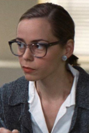 Helen FitzGerald as Cleo in Clockwatchers