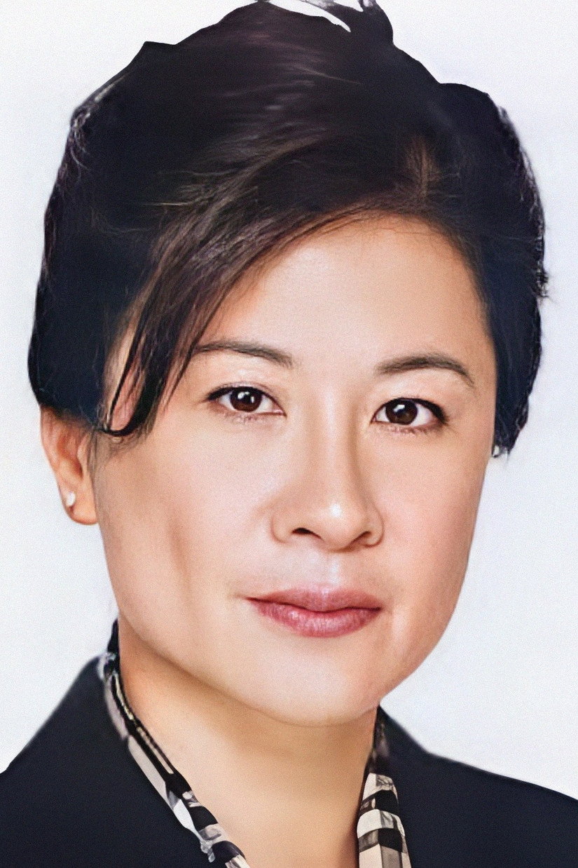 Chan Lai-Sze as 纪美丽 in Friends & Enemies