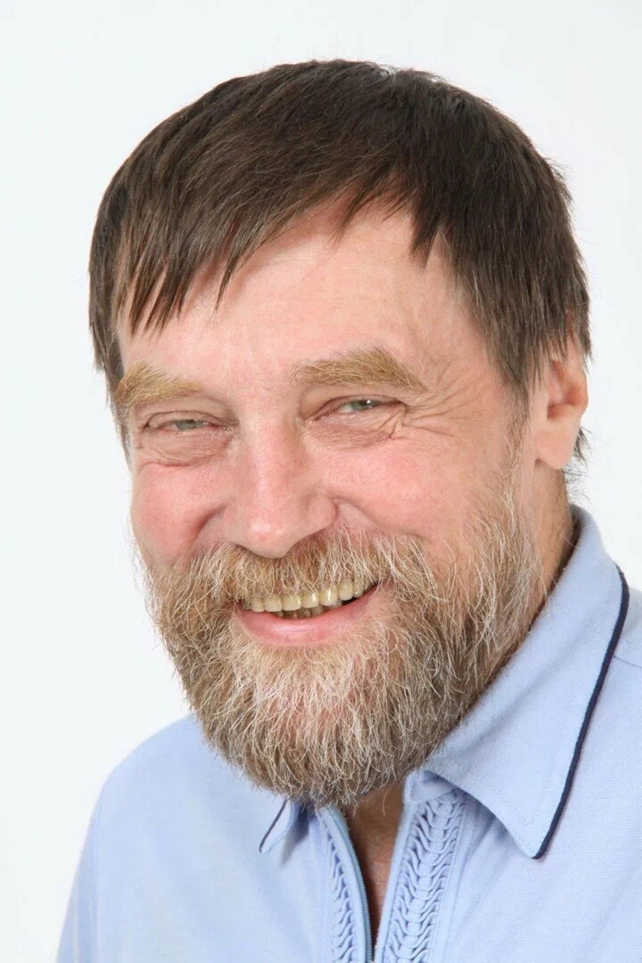 Yuri Veyalis as Seryoga in The Confrontation