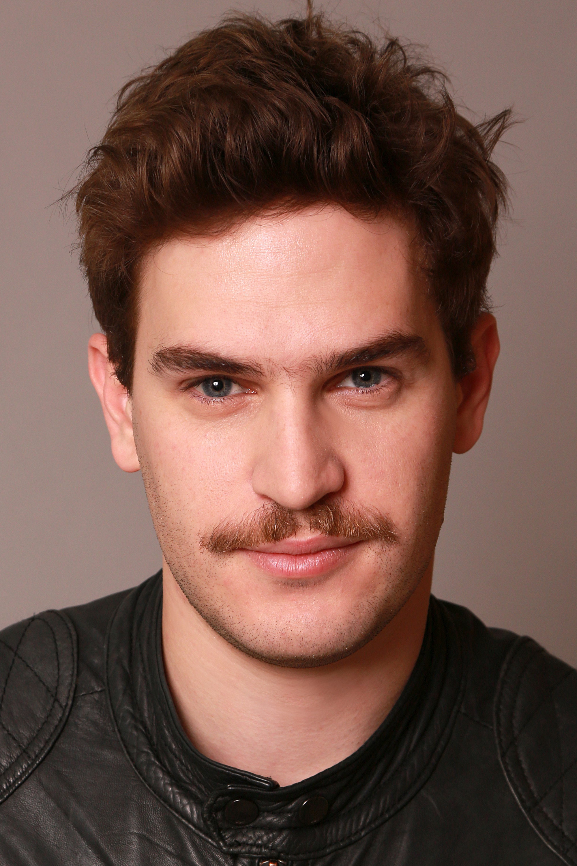 Matías Mayer as Víctor Kesselman in Yosi, the Regretful Spy