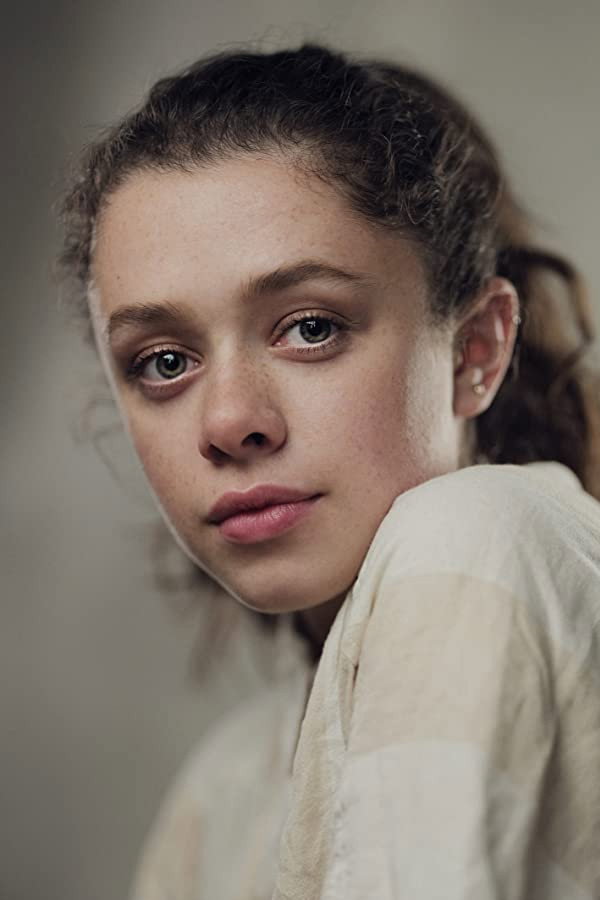 Isis Hainsworth as Louise Graham in The Victim