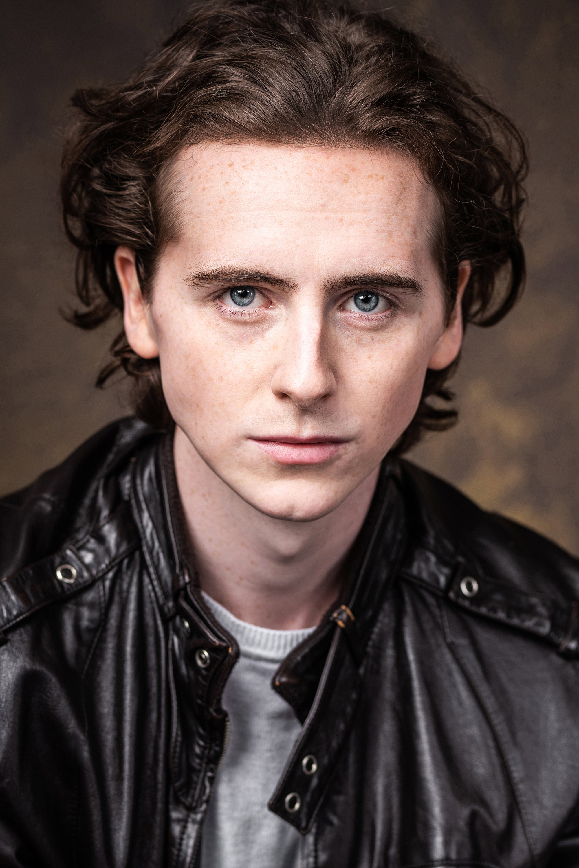 Daniel Gravelle as Harold in Pins and Needles