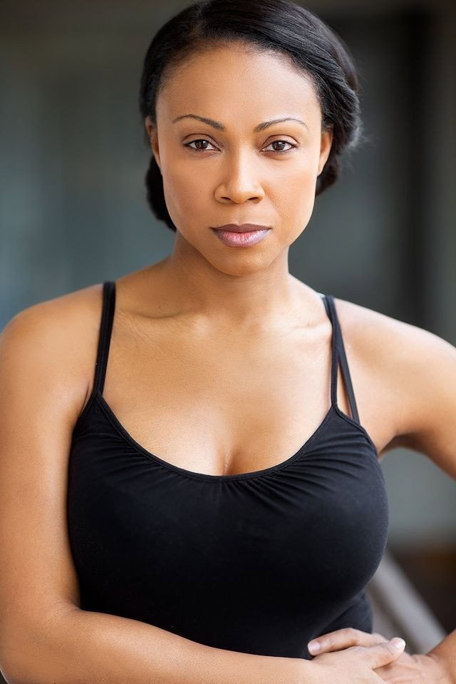 Keena Ferguson as Kelly in The Mortuary Assistant