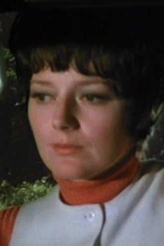 Deborah Stanford as Jean Cary in Target Luna