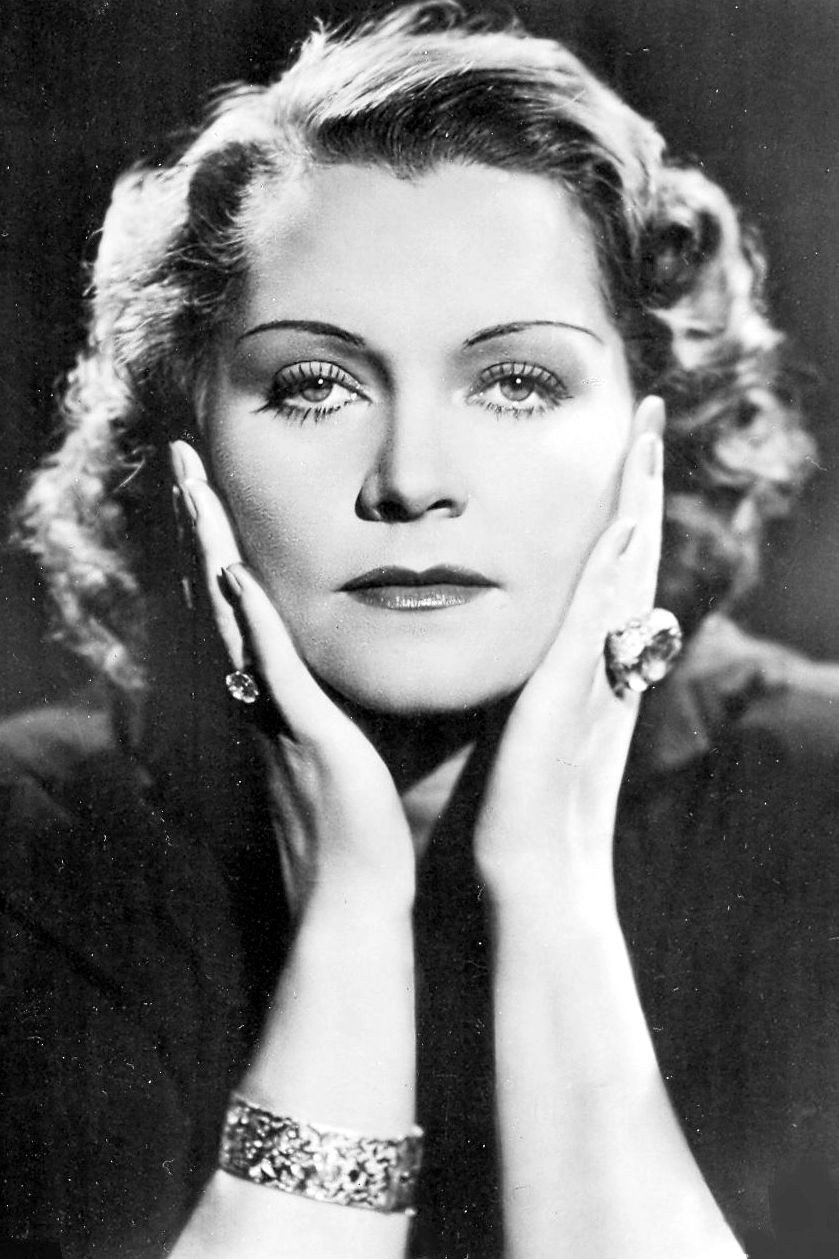 Olga Tschechowa as Baronin v. Eggersdorff in Liebelei