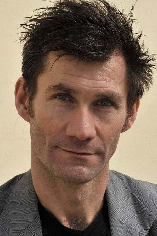 Frédéric Sauzay as Luc in Le Secret