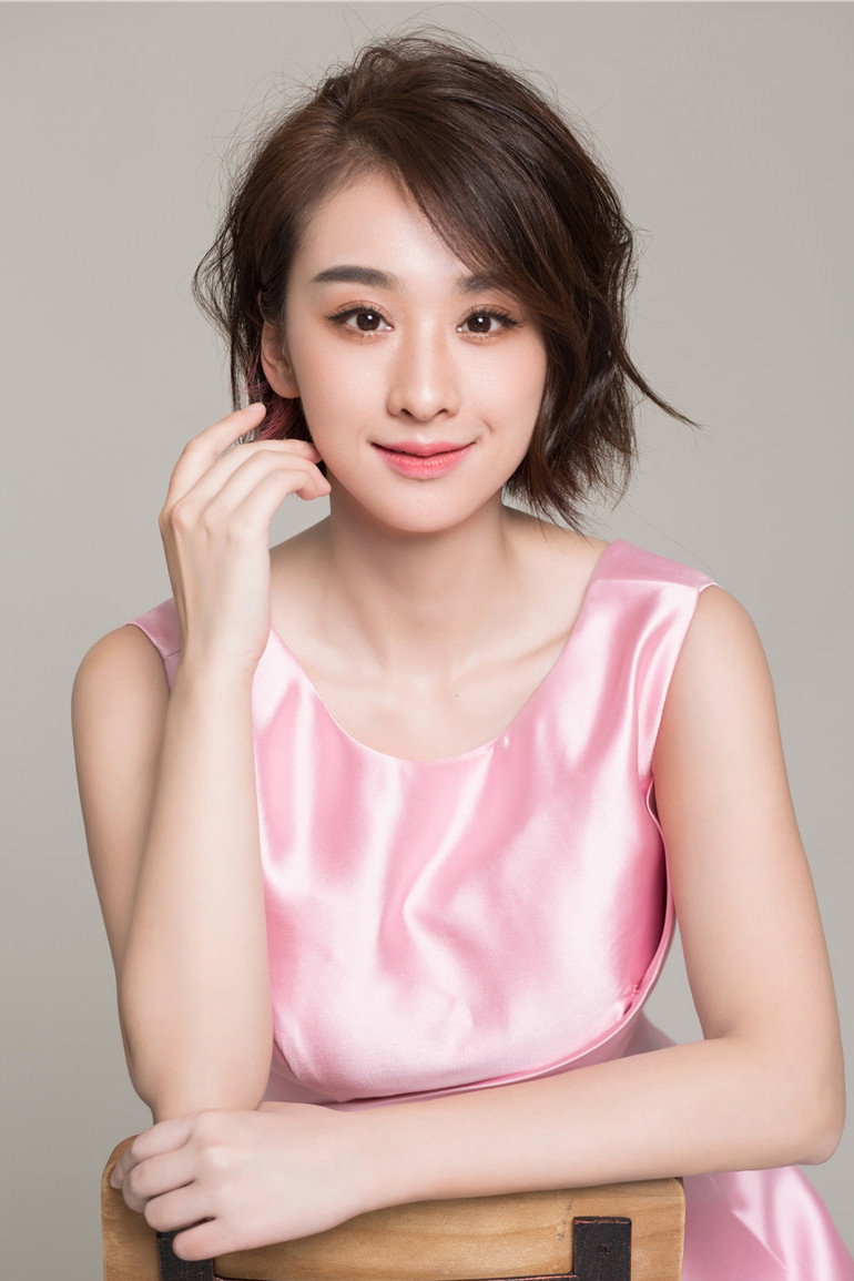 穆婷婷 as Bai Liushuang in Shanghai Picked Flowers
