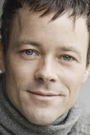 Darcy Belsher as Johnny in Looking for Leonard