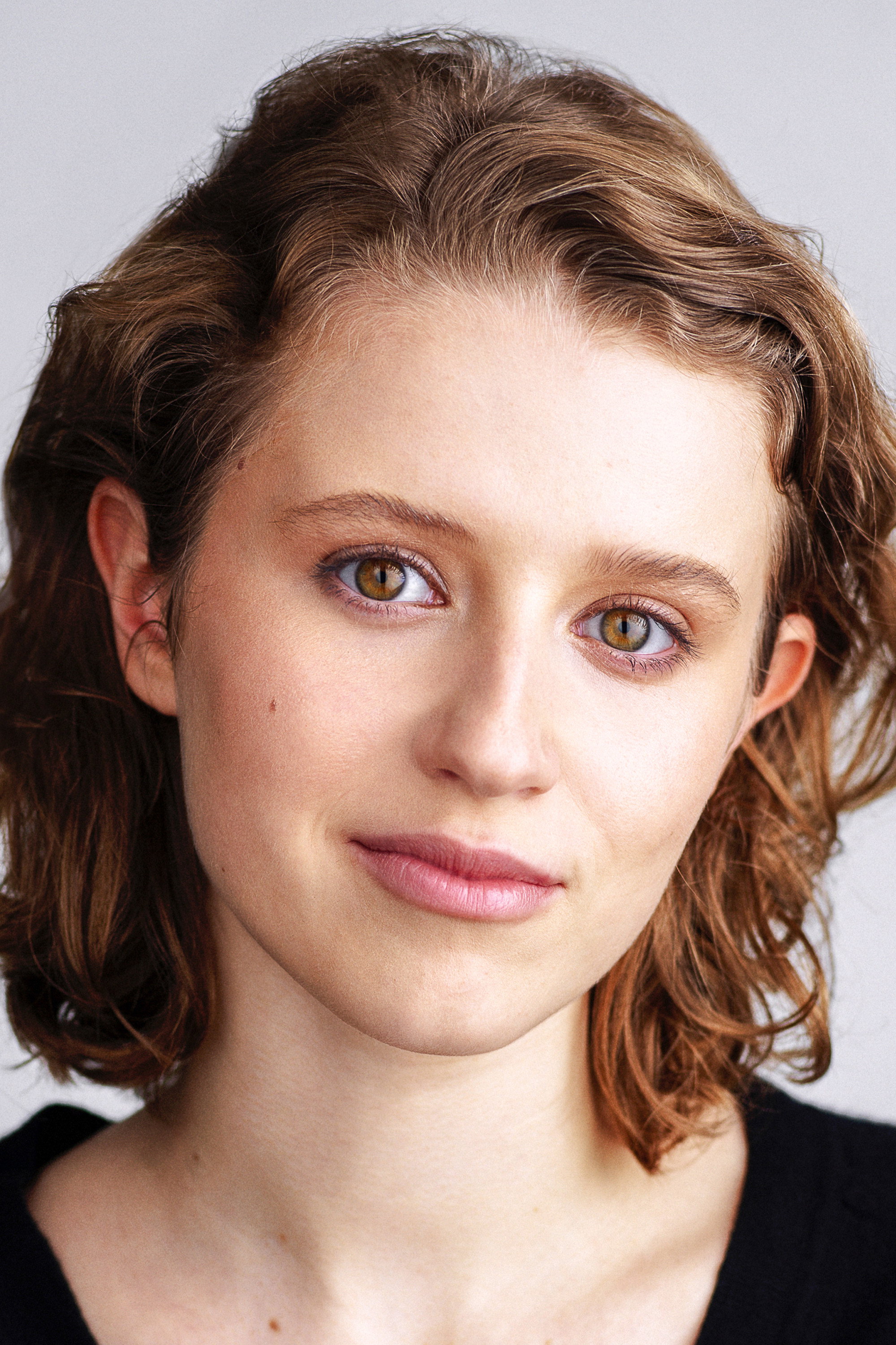 Katharina Stark as Eva Bruhns in The Interpreter of Silence