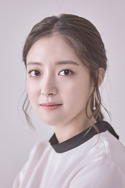 이세영 as Yoo So-Woon in The Crowned Clown