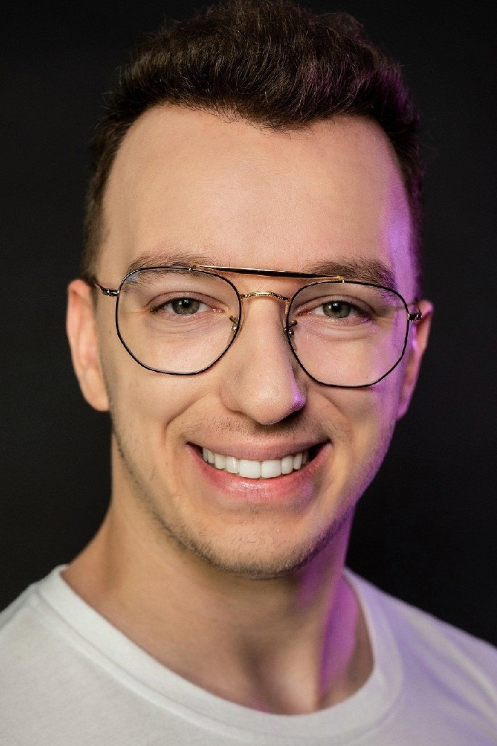 Tomasz Działowy as Self in Eksperyment: Odsiadka