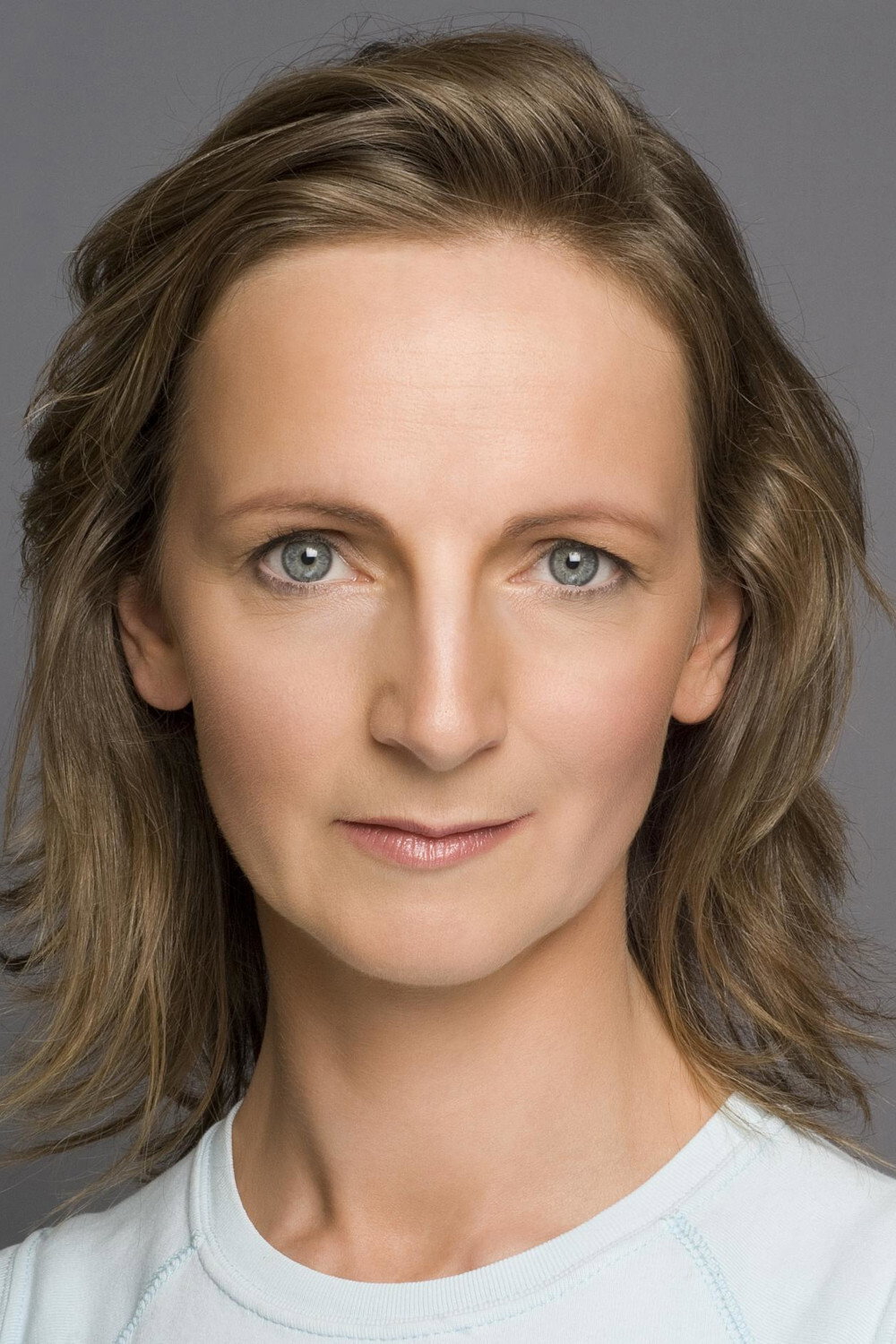 Norma Sheahan as Minnie Clancy in Poster Boys