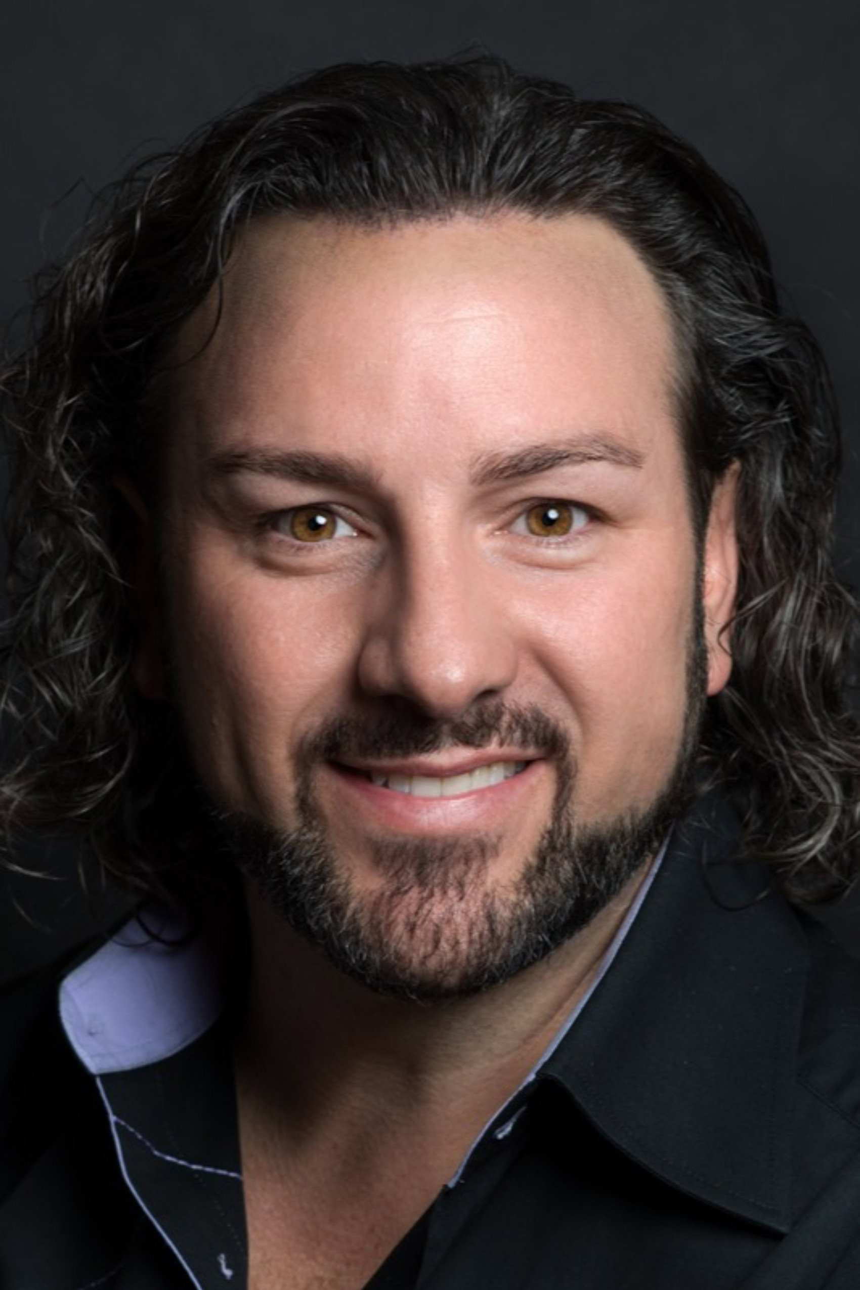 John Osborn as Oliver Hickox 'Arturo' in Lucia