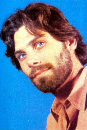 Eduardo Tornaghi as Emanuel de Deus in O Todo Poderoso