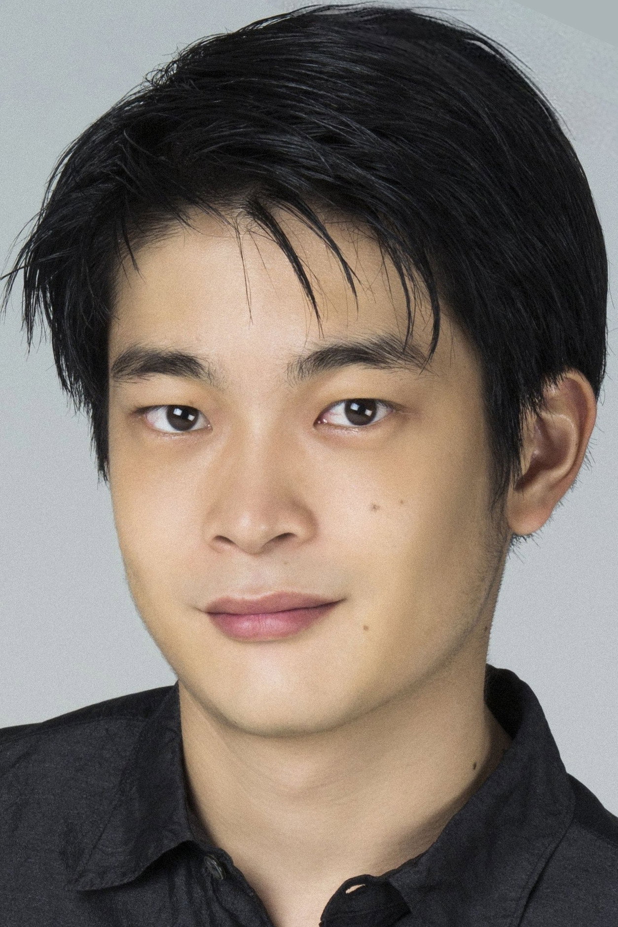 井之脇海 as Ryūnosuke Hakura in Unsung Cinderella, Midori, the Hospital Pharmacist