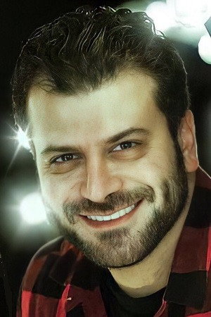 Roozbeh Hesari as Anoush in Aziz