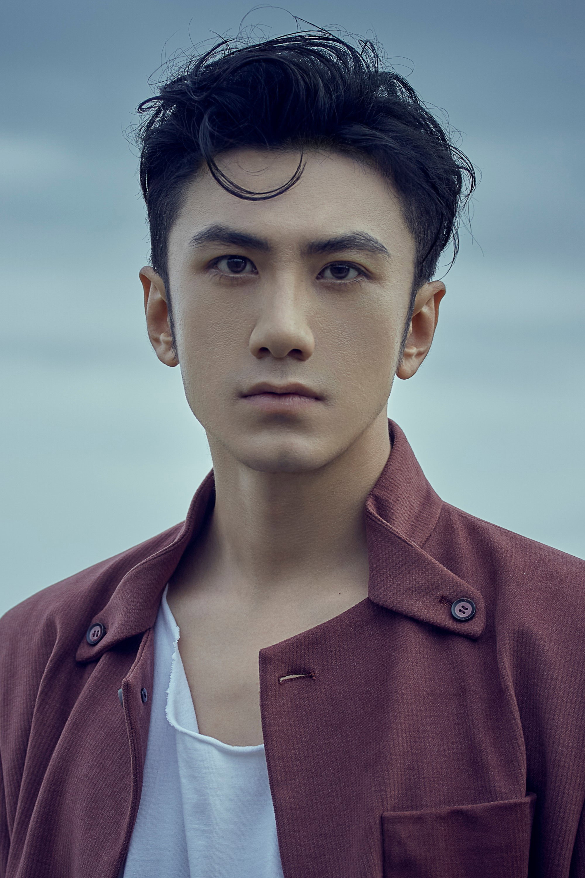 Xiao Shunyao as Zhang Ze in Undercover Auto Genius