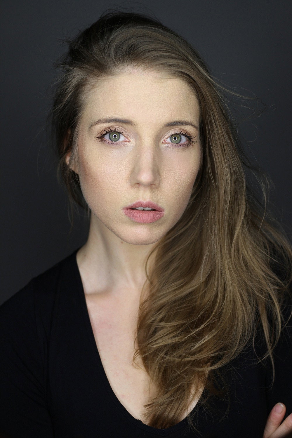 Ina Sobala as Viola Wiej in To musi być miłość