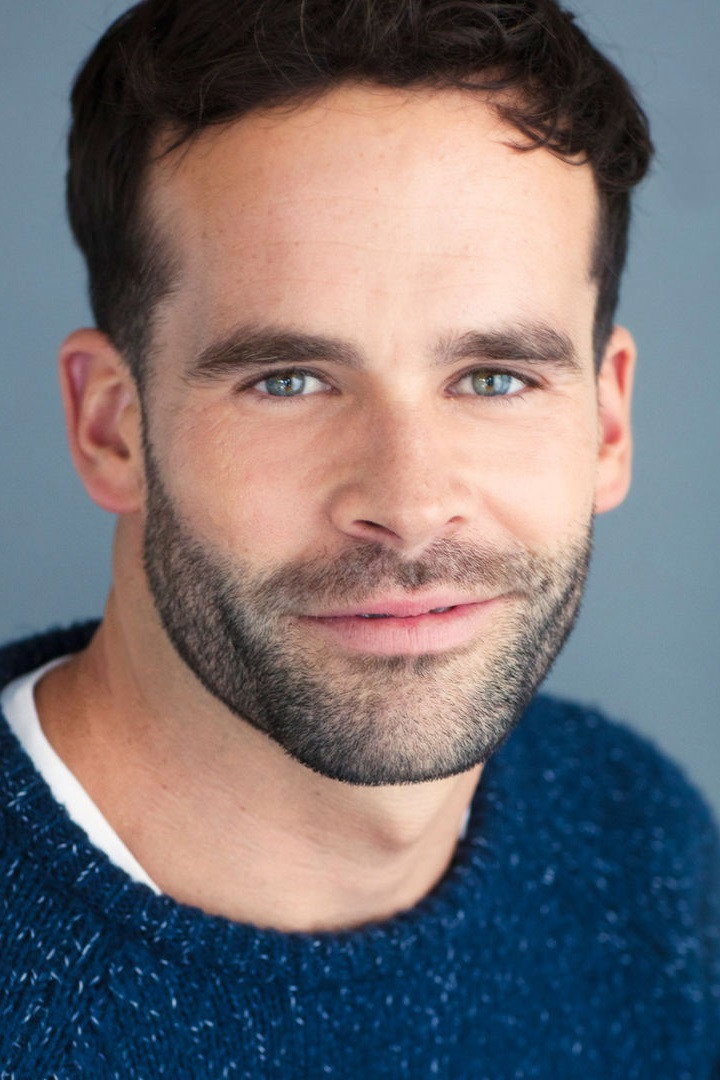 Tim Carlsen as Matt Rafferty in Dirty Laundry