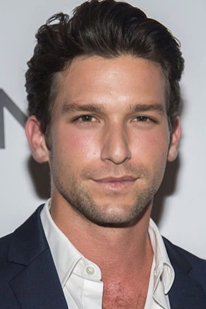 Daren Kagasoff as Ricky Underwood in The Secret Life of the American Teenager