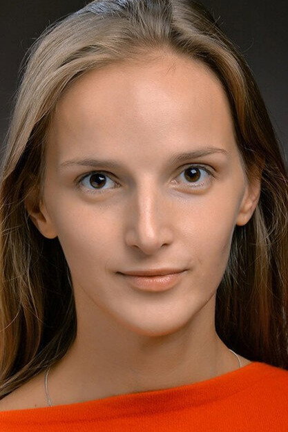 Кристина Лапшина as Masha in Air