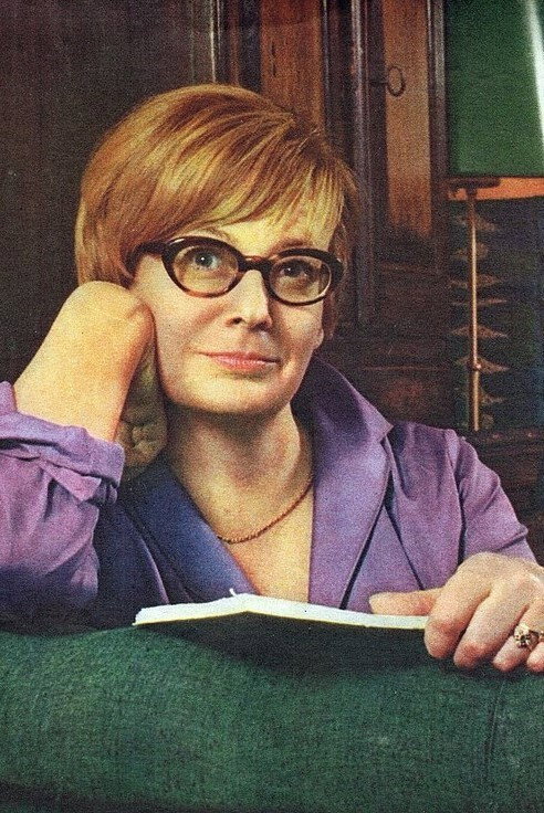 Marianne Stjernqvist as Amalie Balicke in Trummor i natten