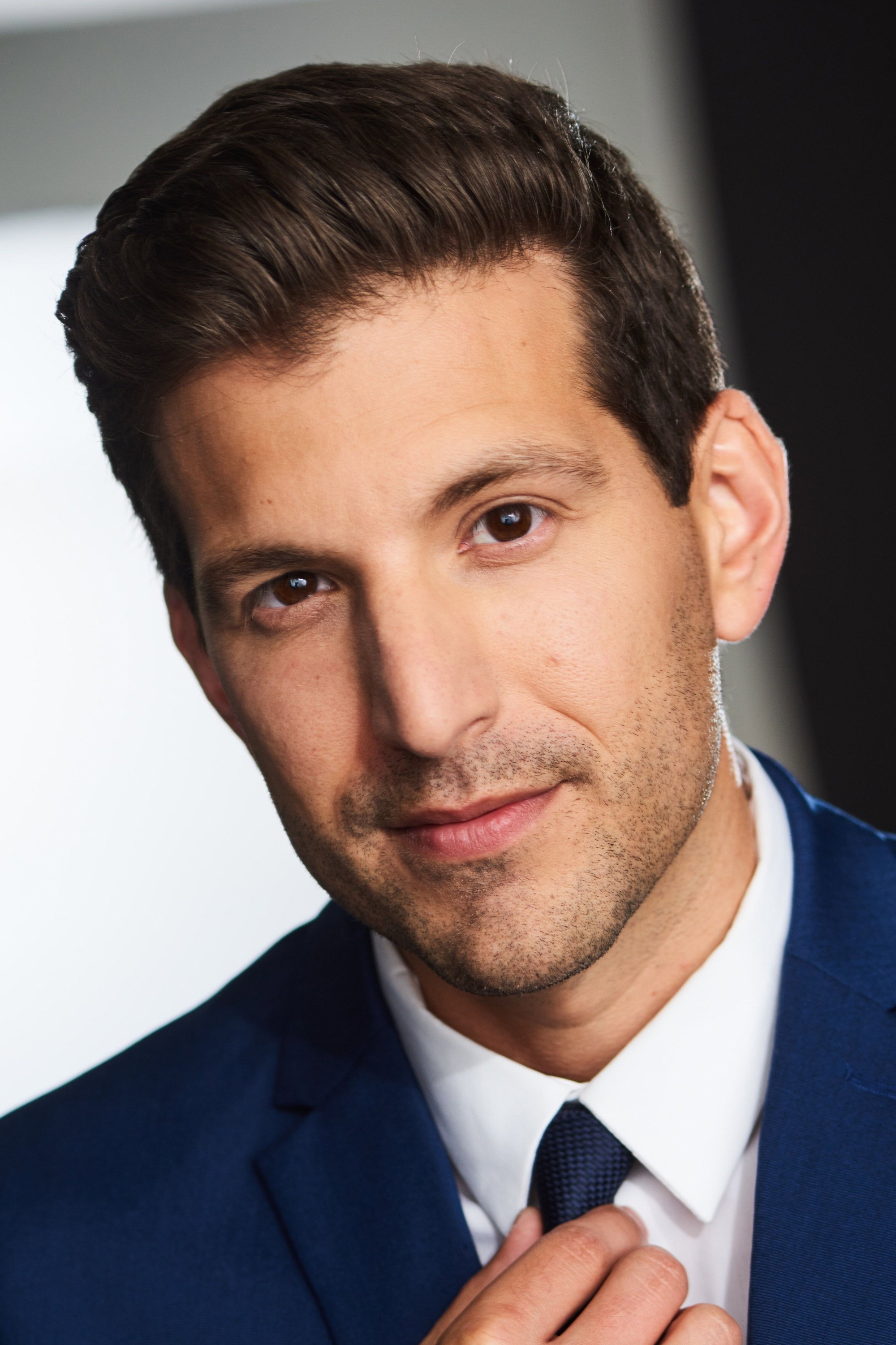 Adrian Bustamante as Dr. Simmons in The Message