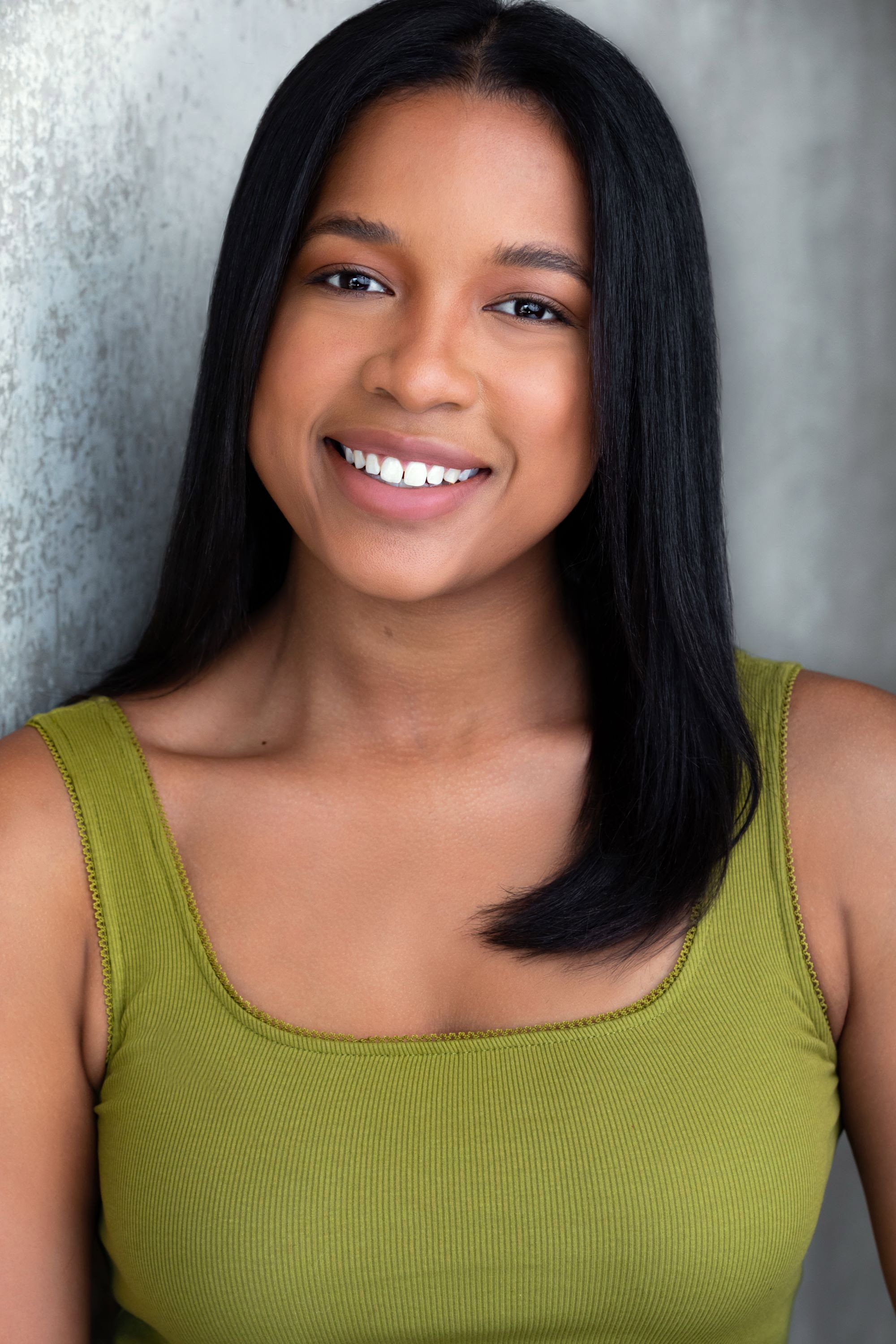 Alisha S. Ward as Alexis in Between The Ropes