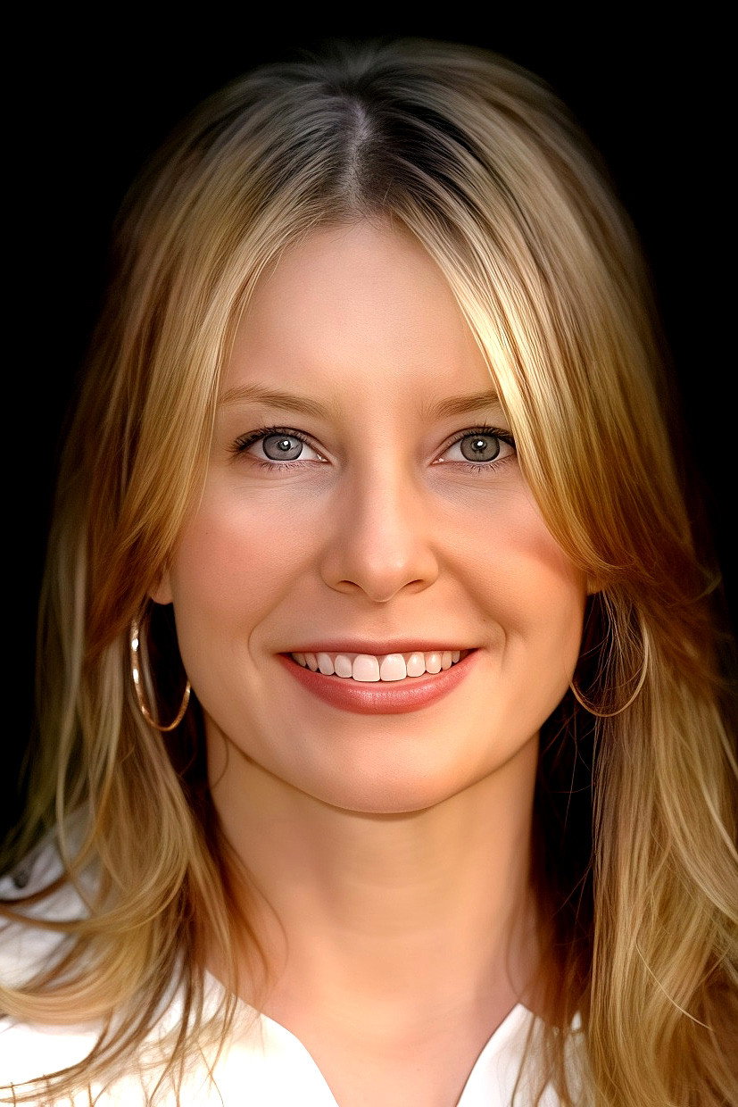 Lynn Danielson-Rosenthal as Valerie Levitt in Mortuary Academy