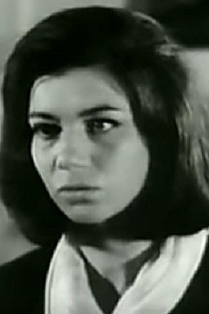 Άννα Βενέτη as Anna in Amok