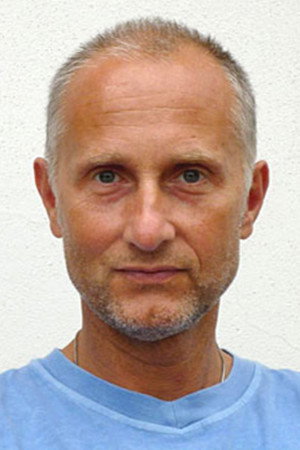 Josef Carda as Robert Sluníčko in Policajti z předměstí