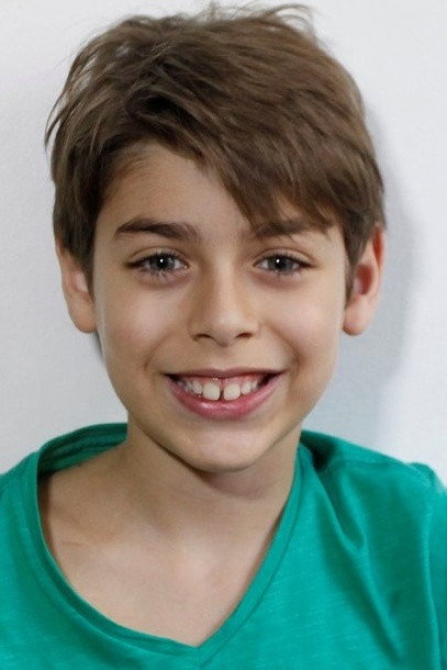 João Barreto as Felipinho in Família, Pero no Mucho