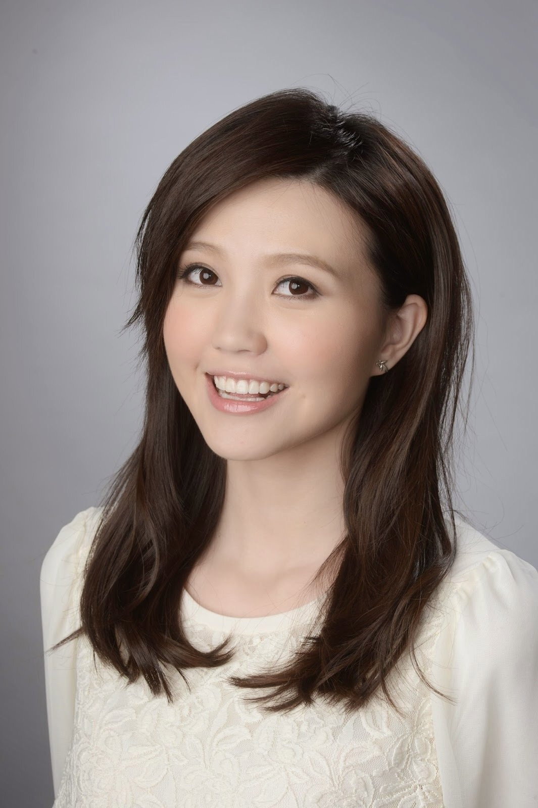 吳若希 as Self in Mystery Files