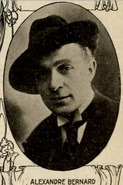Alex Bernard as Le photographe in Miss Europe
